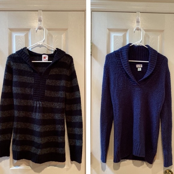 (2) Maternity Sweaters Small/Medium - Picture 1 of 12